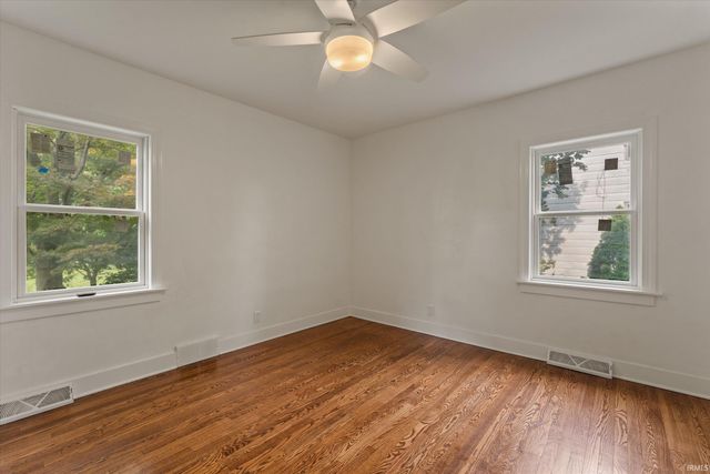916 E Grove Street, Mishawaka, IN 46545
