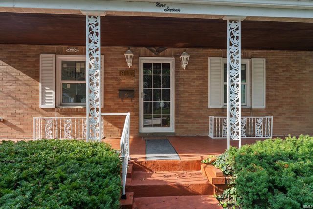 916 E Grove Street, Mishawaka, IN 46545