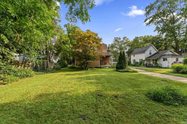 916 E Grove Street, Mishawaka, IN 46545