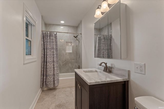 916 E Grove Street, Mishawaka, IN 46545