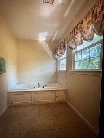 48 Patrick Way, Warwick, RI 02886