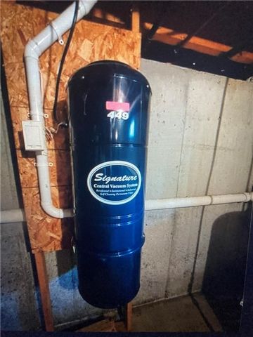 48 Patrick Way, Warwick, RI 02886