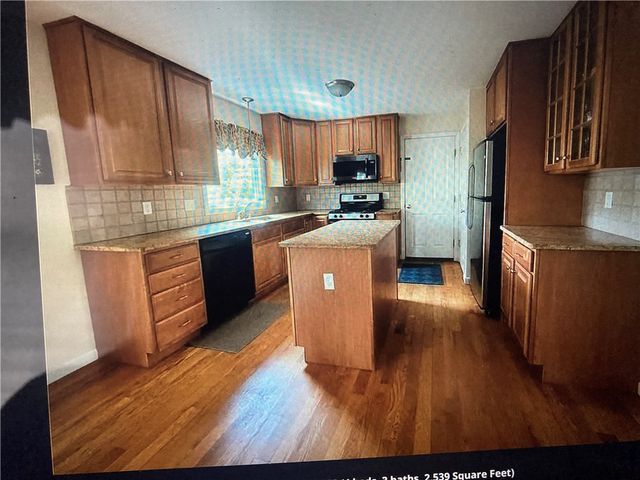 48 Patrick Way, Warwick, RI 02886