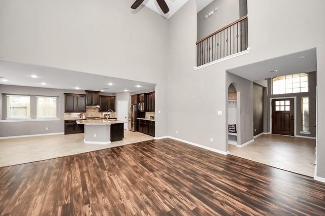 3544 Woods Estates Drive, Conroe, TX 77304