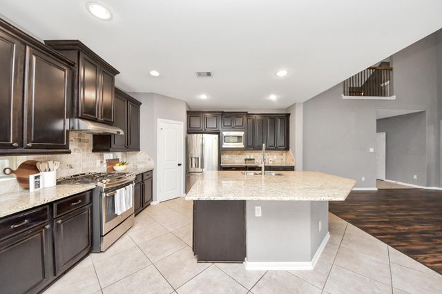 3544 Woods Estates Drive, Conroe, TX 77304