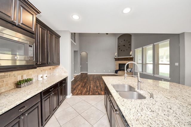 3544 Woods Estates Drive, Conroe, TX 77304