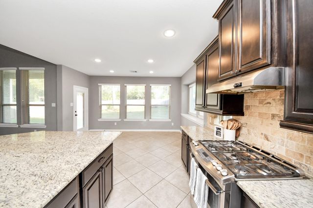 3544 Woods Estates Drive, Conroe, TX 77304