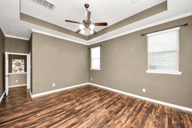 3544 Woods Estates Drive, Conroe, TX 77304