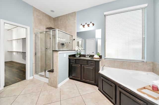 3544 Woods Estates Drive, Conroe, TX 77304