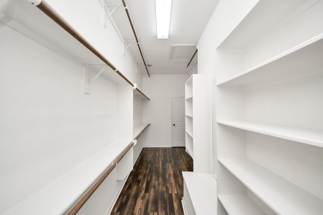 3544 Woods Estates Drive, Conroe, TX 77304
