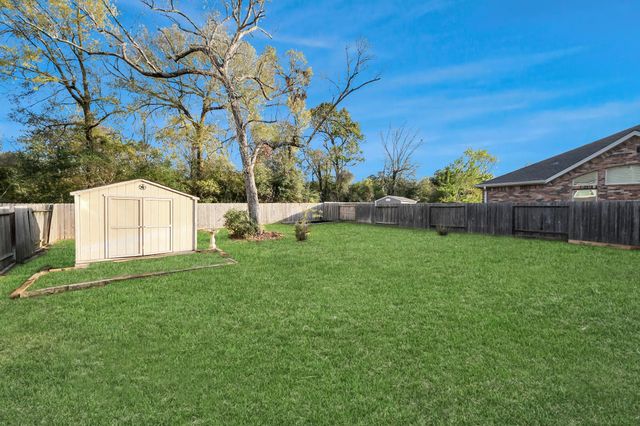 3544 Woods Estates Drive, Conroe, TX 77304