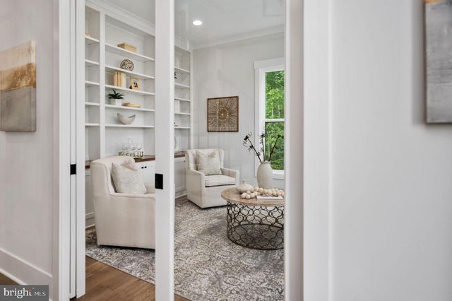 8601 ROSNI WAY, Fredericksburg, VA 22407