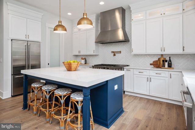 8601 ROSNI WAY, Fredericksburg, VA 22407