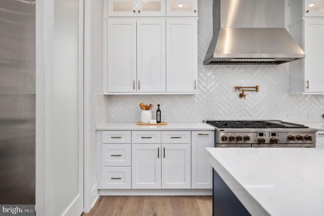 8601 ROSNI WAY, Fredericksburg, VA 22407