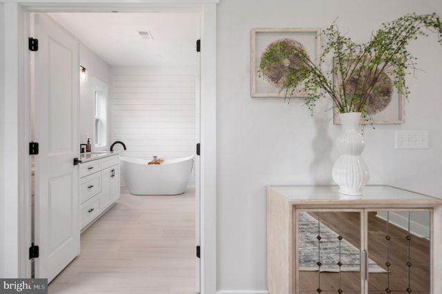 8601 ROSNI WAY, Fredericksburg, VA 22407