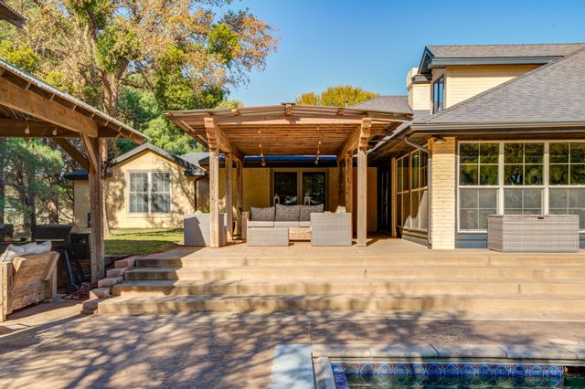 9009 County Rd 7500, Wolfforth, TX 79382