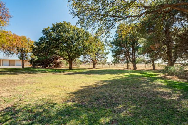 9009 County Rd 7500, Wolfforth, TX 79382
