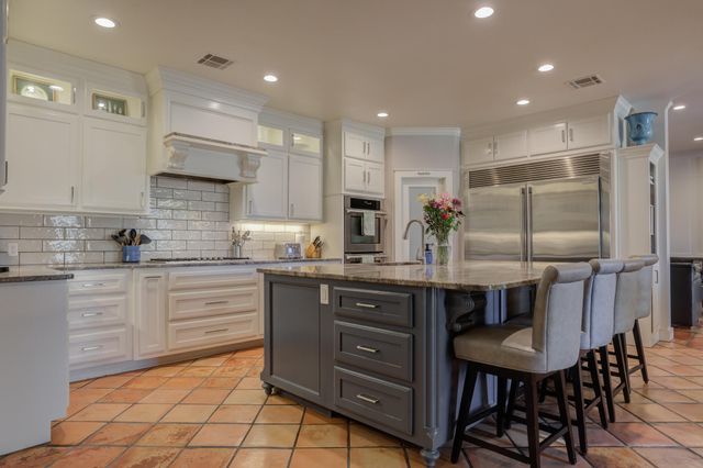 9009 County Rd 7500, Wolfforth, TX 79382