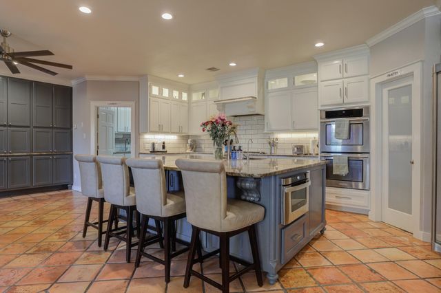 9009 County Rd 7500, Wolfforth, TX 79382
