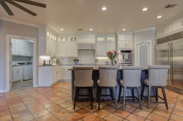 9009 County Rd 7500, Wolfforth, TX 79382