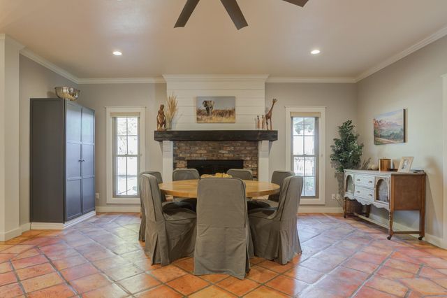 9009 County Rd 7500, Wolfforth, TX 79382