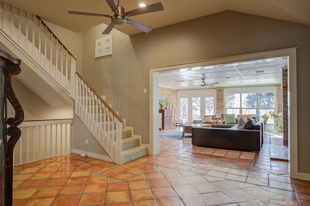 9009 County Rd 7500, Wolfforth, TX 79382