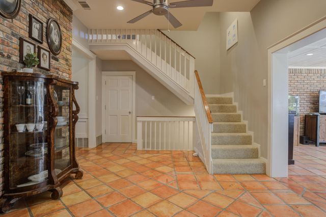 9009 County Rd 7500, Wolfforth, TX 79382