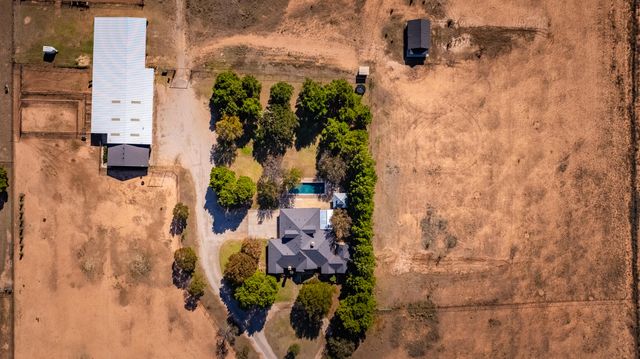 9009 County Rd 7500, Wolfforth, TX 79382