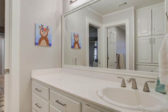 9009 County Rd 7500, Wolfforth, TX 79382