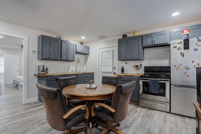 9009 County Rd 7500, Wolfforth, TX 79382