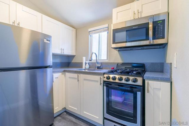 2141 Front Street, San Diego, CA 92101