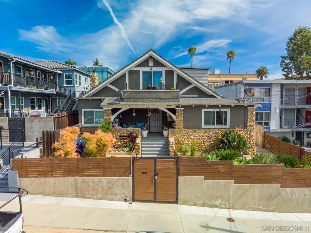 2141 Front Street, San Diego, CA 92101