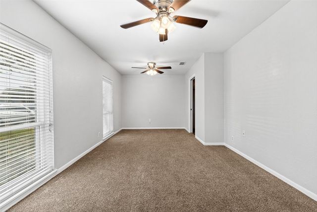 153 Sabine St, Portland, TX 78374