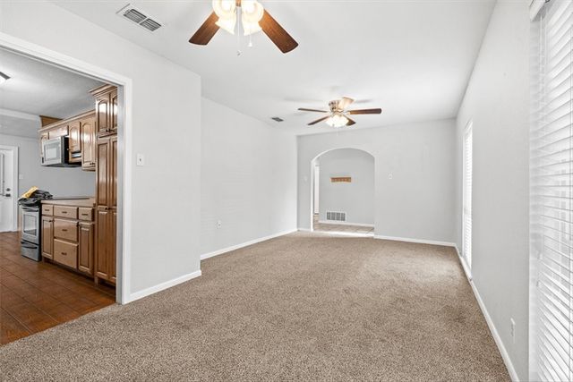 153 Sabine St, Portland, TX 78374