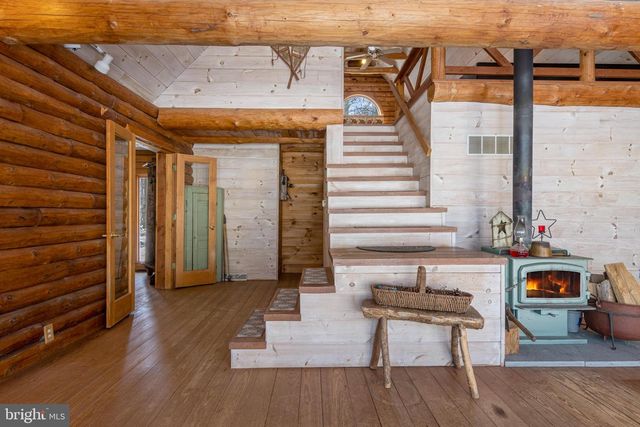 225 BLACK RD, Quarryville, PA 17566