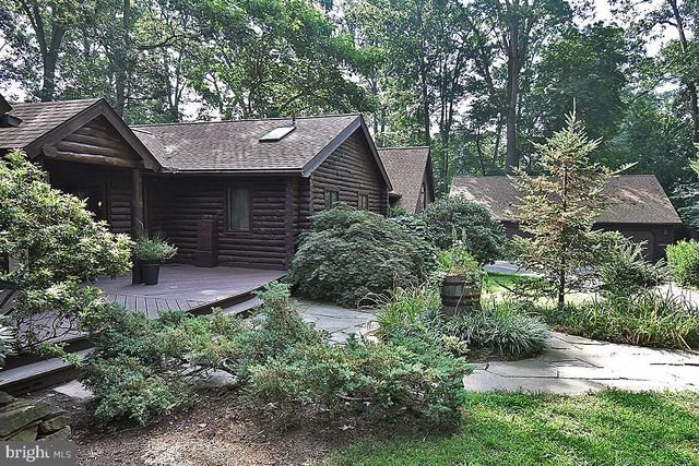 225 BLACK RD, Quarryville, PA 17566