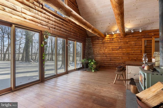 225 BLACK RD, Quarryville, PA 17566