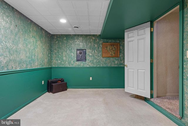 225 BLACK RD, Quarryville, PA 17566