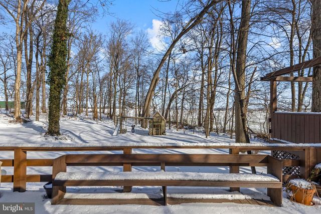 225 BLACK RD, Quarryville, PA 17566