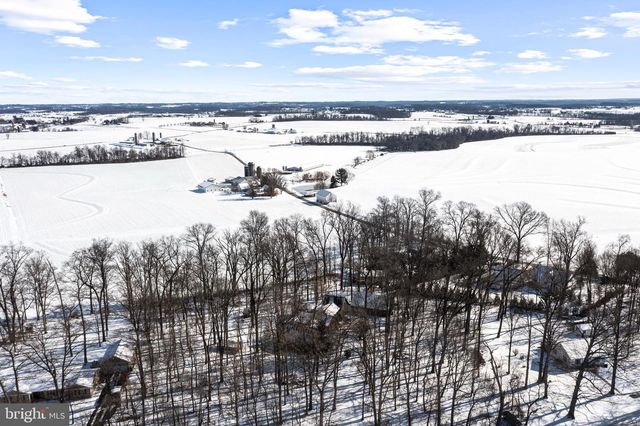 225 BLACK RD, Quarryville, PA 17566