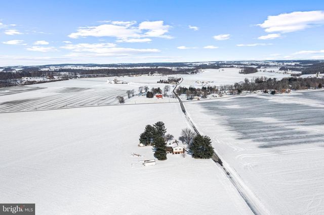 225 BLACK RD, Quarryville, PA 17566