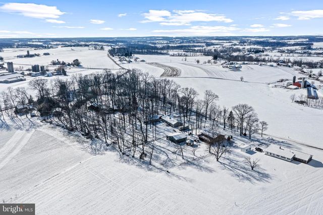 225 BLACK RD, Quarryville, PA 17566