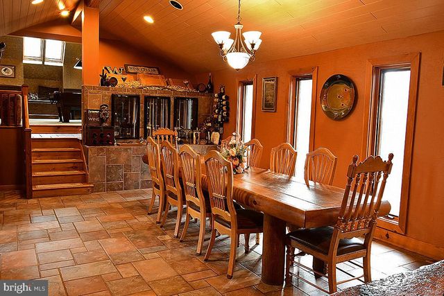 225 BLACK RD, Quarryville, PA 17566