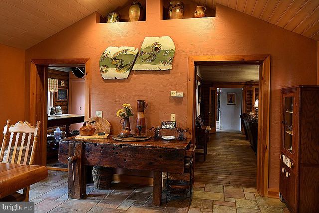 225 BLACK RD, Quarryville, PA 17566