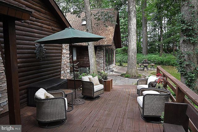 225 BLACK RD, Quarryville, PA 17566