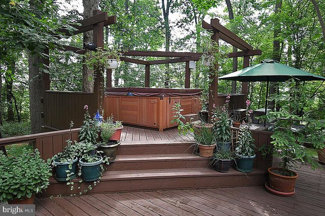 225 BLACK RD, Quarryville, PA 17566