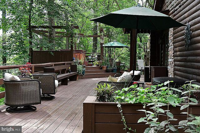 225 BLACK RD, Quarryville, PA 17566