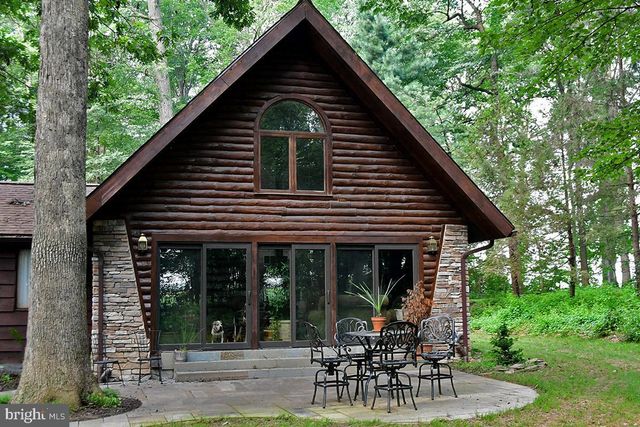 225 BLACK RD, Quarryville, PA 17566