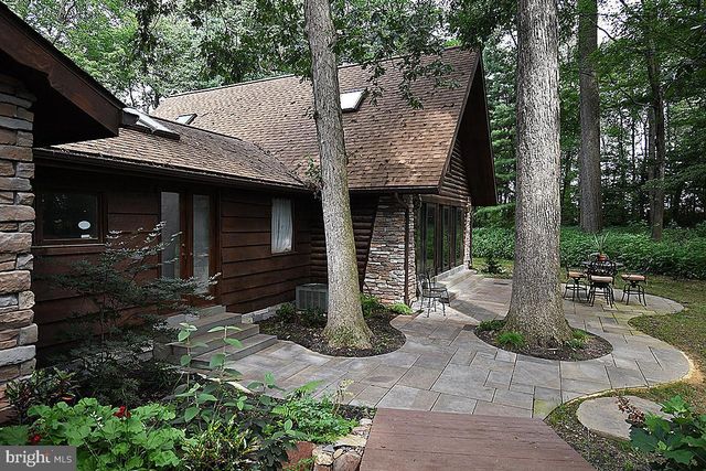 225 BLACK RD, Quarryville, PA 17566