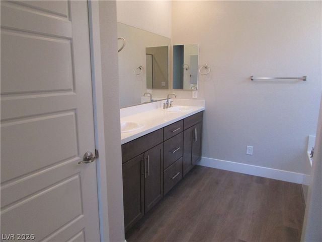 1012 FOX FALCON Street, Henderson, NV 89011